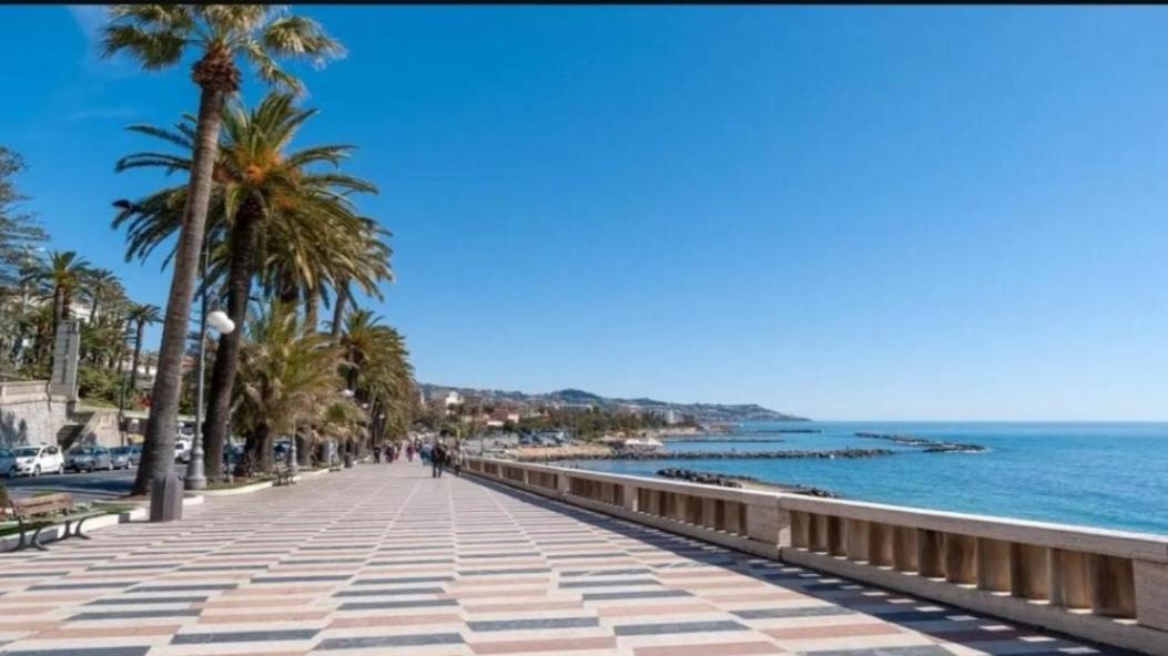 Casa Sanremo Tiziano Parking Gratis Spiaggia 15 Minuti A Piedi Экстерьер фото