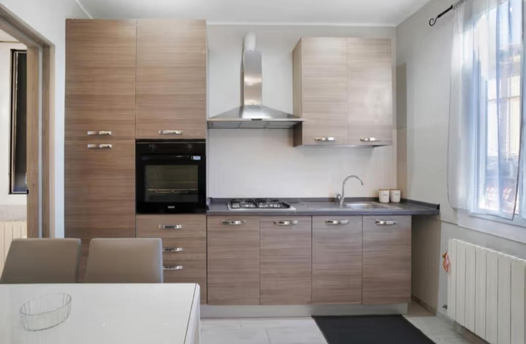 Casa Sanremo Tiziano Parking Gratis Spiaggia 15 Minuti A Piedi Экстерьер фото