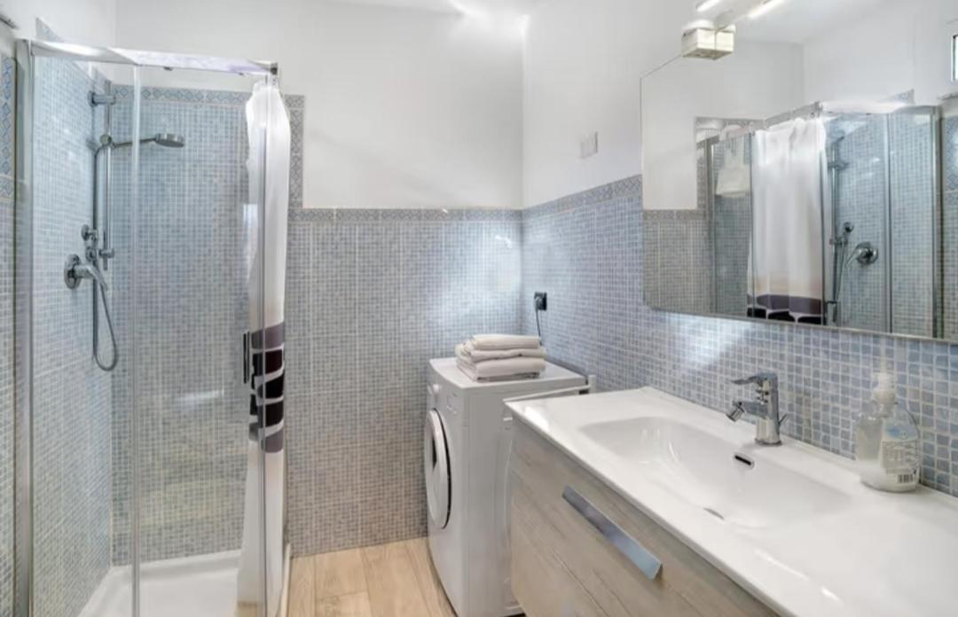 Casa Sanremo Tiziano Parking Gratis Spiaggia 15 Minuti A Piedi Экстерьер фото